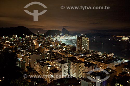  Assunto: Praia de Copacabana vista do Pavão-Pavãozinho, durante o reveillon  / Local:  Copacabana - Rio de Janeiro - RJ  / Data: 01/01/2011 