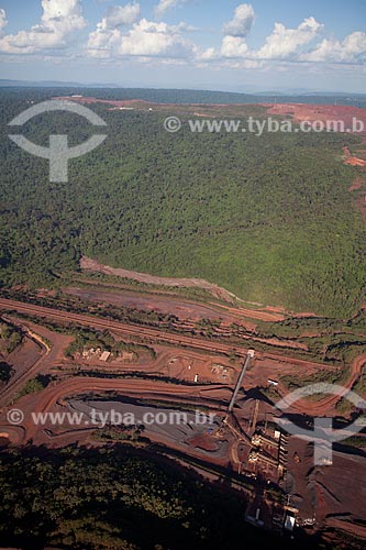  Assunto:  Minas da Companhia Vale (antiga Vale do Rio Doce) em Serra dos Carajás  / Local:  Próximo a Eldorado dos Carajás - Pará  - Brasil  / Data: 10/2010 