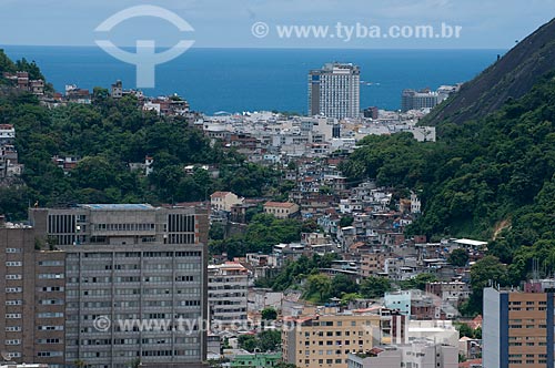  Assunto: Vista do Bairro de Botafogo com a favela Ladeira dos Tabajaras e Copacana ao fundo  / Local:  Rio de Janeiro - RJ - Brasil  / Data: 2011 