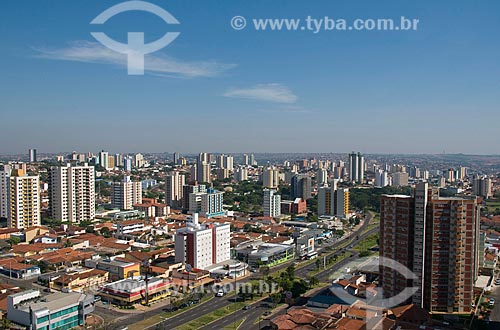  Assunto: Vista geral da cidade de Baurú com a Avenida Nações Unidas a frente  / Local:  Baurú - São Paulo - SP  / Data: 04/2010 