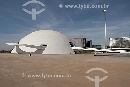  Assunto: Museu Nacional Honestino Guimarães no Complexo Cultural da República - Obra de Oscar Niemeyer  / Local:  Brasília - DF  / Data: 07/2007 