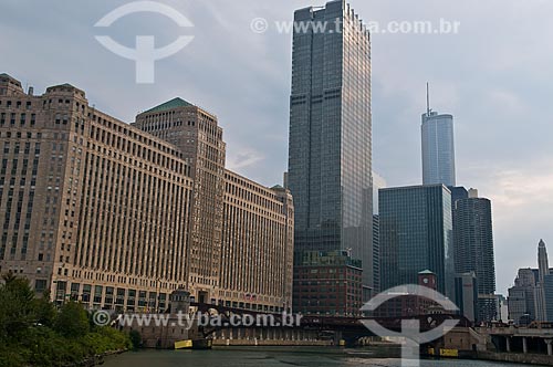  Assunto: Merchandise Mart Plaza e edifícios no centro de Chicago  / Local:  Chicago - Illinois - Estados Unidos da América - EUA  / Data: 09/2009 