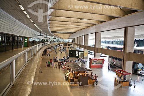  Assunto: Vista interna do Aeroporto Internacional Tancredo Neves - Aeroporto de Confins / Local: Confins - Minas Gerais (MG) - Brasil / Data: 03/2011 