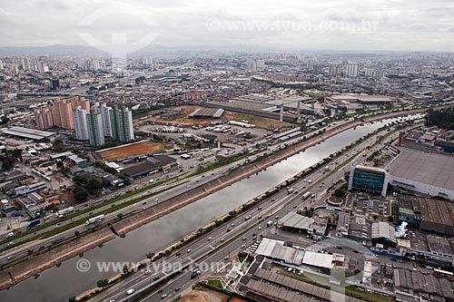  Assunto: Vista aérea da Marginal do Rio Tietê  / Local: São Paulo (SP) - Brasil / Data: 03/2011 
