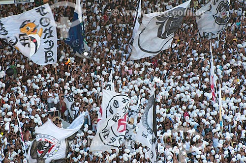  Assunto: Torcida organizada Força Jovem do Vasco durante partida contra o Botafogo na final da Taça Guanabara  / Local: Rio de Janeiro (RJ) - Brasil / Data: 02/2010 