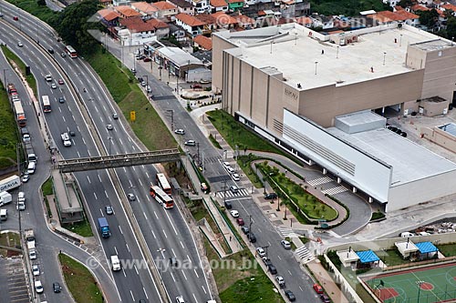  Assunto: Vista aérea do Raposo Shopping / Local: São Paulo  (SP) -  Brasil / Data: 03/2011 