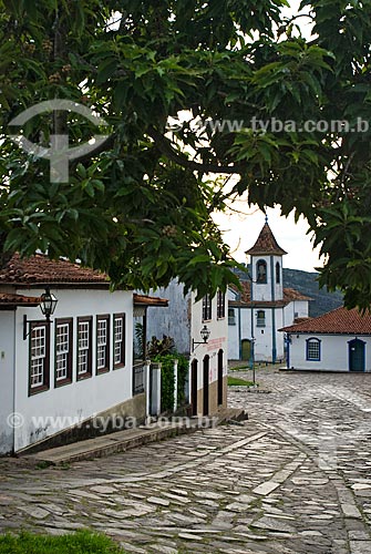  Assunto: Vista de casarões coloniais com Torre de igreja ao fundo / Local: Diamantina  -  Minas Gerais (MG) - Brasil / Data: 02/2008 
