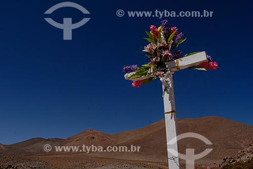  Assunto: Cruz decorada no Pueblo Machuca / Local: Perto de São Pedro do Atacama - Chile - América do Sul / Data: 01/2011 