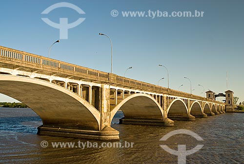  Assunto: Ponte Internacional Barão de Mauá - Fronteira entre Brasil e Uruguai / Local: Jaguarão - Rio Grande do Sul (RS) - Brasil / Data: 12/2010 