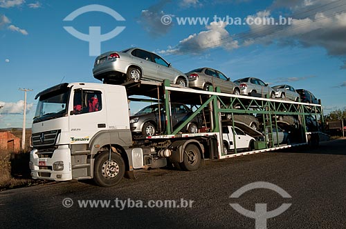  Assunto: Caminhão cegonha no Posto Fiscal de Penaforte - Divisa dos estados de Pernambuco e Ceará / Local: Penaforte - Ceará (CE) - Brasil / Data: 08/2010 