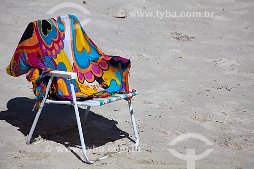  Assunto: Cadeira de praia com canga / Local: Ipanema -  Rio de Janeiro (RJ) - Brasil / Data: 04/2011 