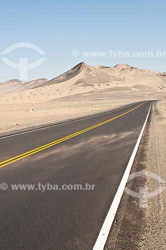  Assunto: Rodovia Panamericana Norte (Carretera Panamericana Norte) / Local: Casma - Departamento de Ancash - Peru - América do Sul / Data: 09/05/2011 