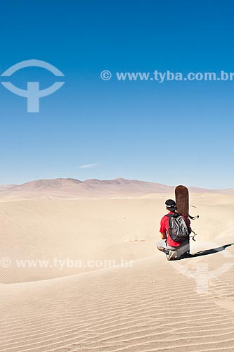  Assunto: Planalto de areia no caminho para o topo do Cerro Toro Mata / Local: Acari - Departamento de Arequipa - Peru - América do Sul / Data: 22/05/2011 