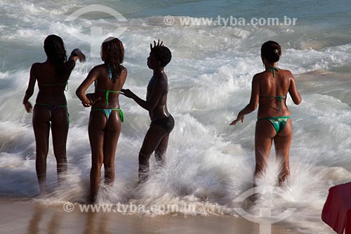  Assunto: Banhistas na Praia de Ipanema / Local: Ipanema - Rio de Janeiro (RJ) - Brasil / Data: 02/2011 