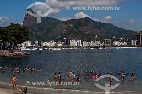  Assunto: Praia da Urca com Enseada de Botafogo e Cristo Redentor ao fundo / Local: Urca - Rio de Janeiro (RJ) - Brasil / Data: 02/2011 