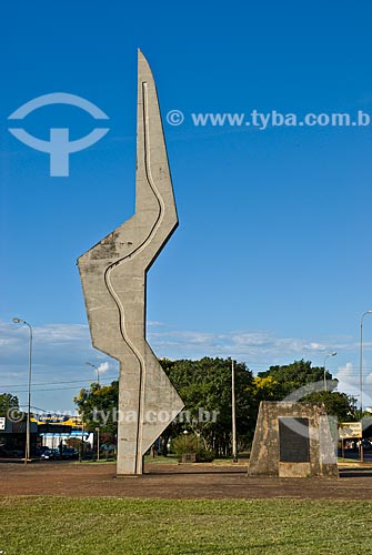  Assunto: Memorial Coluna Prestes - localizado na Avenida Ipiranga / Local: Santo Angelo - Rio Grande do Sul - Brasil / Data: 01/2010 