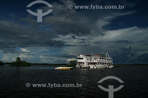  Assunto: Barcos no Rio Amazonas / Local: Parintins - Amazonas (AM) - Brasil / Data: 06/2011 