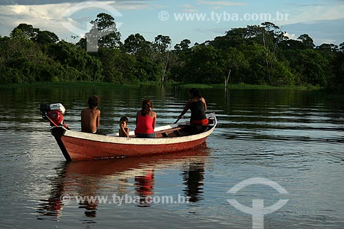  Assunto: Igarapé no Rio Amazonas / Local: Parintins - Amazonas (AM) - Brasil / Data: 06/2011 