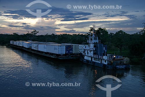  Assunto: Balsa de transporte no Rio Amazonas / Local: Itacoatiara - Amazonas (AM) - Brasil / Data: 06/2011 