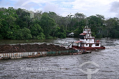  Assunto: Balsa de transporte no Rio Amazonas / Local: Itacoatiara - Amazonas (AM) - Brasil / Data: 06/2011 