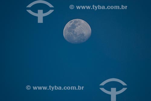  Assunto: Lua crescente / Local: Tramandaí - Rio Grande do Sul (RS) - Brasil / Data: 09/2009 