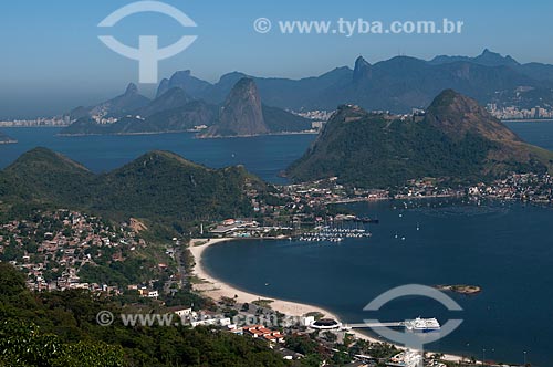  Assunto: Vista da Praia de Charitas com a cidade do Rio de Janeiro ao fundo / Local: Charitas - Niterói - Rio de Janeiro (RJ) - Brasil / Data: 08/2009 