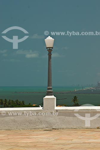  Assunto: Vista da Praça no Alto da Sé com Recife ao fundo / Local: Olinda - Pernambuco (PE) - Brasil / Data: 09/2011 