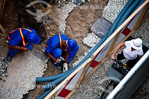  Assunto: Obras de instalação de cabeamento subterrâneo de banda larga na Rua Francisco Otaviano / Local: Copacabana - Rio de Janeiro (RJ) - Brasil / Data: 07/2011 
