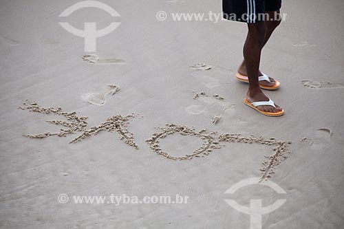  Assunto: Palavra Love (Amor) escrita na areia da Praia do Arpoador / Local: Ipanema - Rio de Janeiro (RJ) - Brasil / Data: 05/2011 