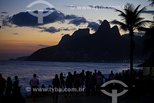  Assunto: Entardecer visto do Arpoador / Local: Ipanema - Rio de Janeiro (RJ) - Brasil / Data: 05/2011 