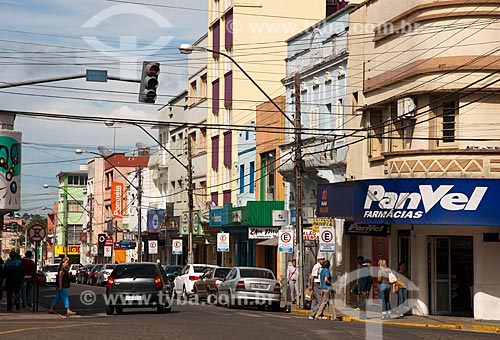  Assunto: Comércio na Rua Marechal Deodoro - centro da cidade / Local: Vacaria - Rio Grande do Sul (RS) - Brasil / Data: 04/2011 