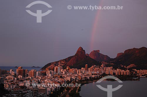  Assunto: Vista de parte da Lagoa Rodrigo de Freitas e do Leblon / Local: Rio de Janeiro (RJ) - Brasil / Data: 12/2009 
