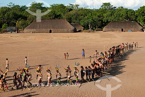  Assunto: Índios Kalapalo na aldeia Aiha se preparando para o Jawari / Local: Querência - Mato Grosso (MT) - Brasil / Data: 07/2011 