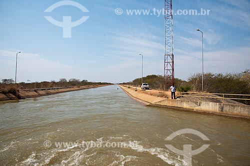  Assunto: Canal principal de irrigação do Projeto Jaíba que capta água do Rio São Francisco / Local: Distrito Mocambinho - Jaíba - Minas Gerais (MG) - Brasil / Data: 09/2011 