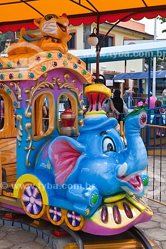  Assunto: Trenzinho puxado por elefante de brinquedo em parque de diversão  / Local: Belo Horizonte - Minas Gerais (MG) - Brasil / Data: 02/11/2011 