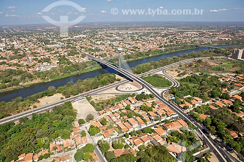  Assunto: Vista da Ponte Estaiada Mestre Isidoro França / Local: Teresina - Piauí (PI) - Brasil / Data: 04/2010 