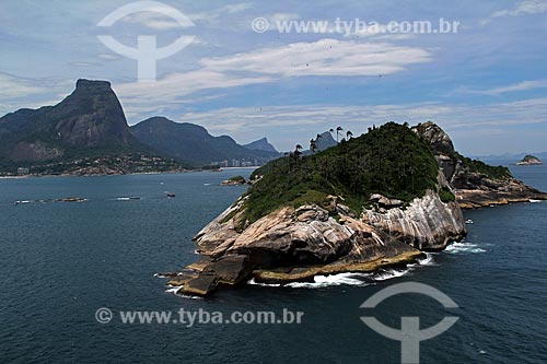  Assunto: Ilha Pontuda com Pedra da Gávea ao fundo / Local: Barra da Tijuca - Rio de Janeiro (RJ) - Brasil / Data: 01/2012 