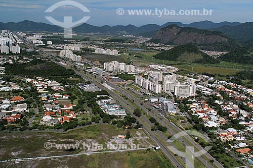  Assunto: Vista aérea da Avenida das Américas / Local: Barra da Tijuca - Rio de Janeiro (RJ) - Brasil / Data: 01/2012 