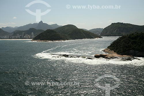  Assunto: Vista aérea da Ilha Cotunduba com Morro do Leme ao fundo / Local: Rio de Janeiro (RJ) - Brasil / Data: 09/2011 