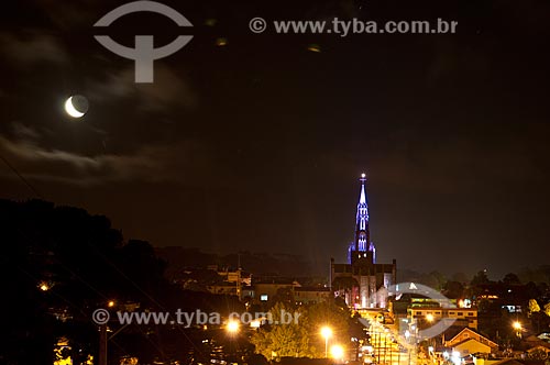  Assunto: Vista noturna da Paróquia Nossa Senhora de Lourdes / Local: Canela - Rio Grande do Sul (RS) - Brasil / Data: 12/2011 