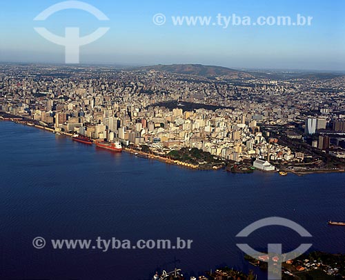  Assunto: Vista aérea do centro de Porto Alegre / Local: Porto Alegre - Rio Grande do Sul (RS) - Brasil / Data: 05/2008 