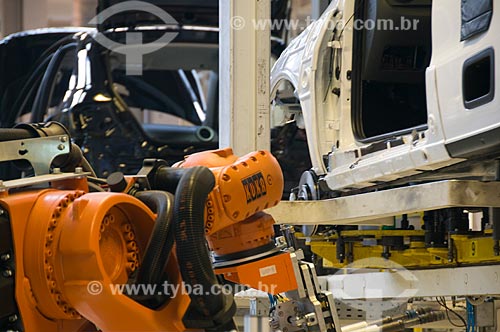  Assunto: Robô em linha de montagem de automóveis da Volkswagen / Local: São Bernardo do Campo - São Paulo (SP) - Brasil / Data: 07/2010 