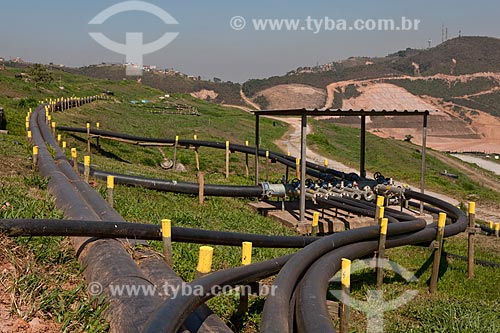  Assunto: Estação coletora de poços de Biogás no Aterro Sanitário Sítio São João / Local: São Paulo - São Paulo (SP) - Brasil  / Data: 09/2011 