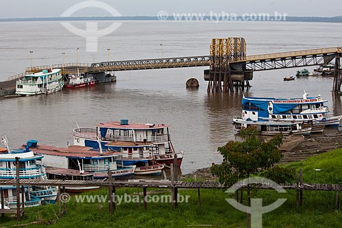  Assunto: Atividade matinal no porto de Itacoatiara  / Local: Itacoatiara - Amazonas (AM) - Brasil / Data: 10/2011 