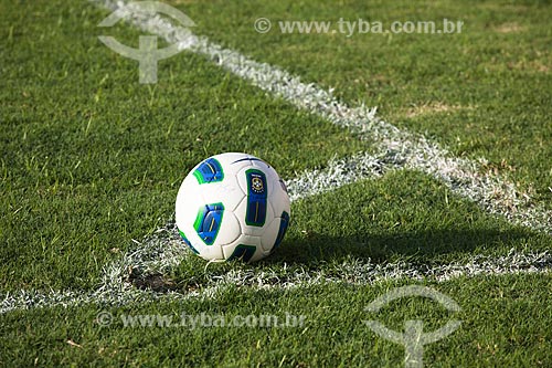  Assunto: Bola de futebol do Campeonato Brasileiro Série A de 2011 / Local: Fortaleza - Ceará (CE) - Brasil / Data: 11/2011 