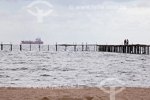  Assunto: Píer na Praia do Laranjal - Lagoa dos Patos / Local: Pelotas - Rio Grande do Sul (RS) - Brasil / Data: 02/2012 
