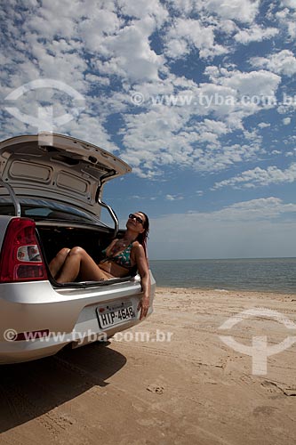  Assunto: Turista na Lagoa dos Patos / Local: Tavares - Rio Grande do Sul (RS) - Brasil / Data: 02/2012 