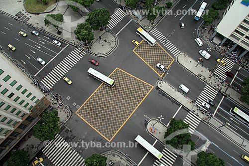  Assunto: Cruzamento das Avenidas Presidente Vargas e Rio Branco / Local: Centro - Rio de Janeiro (RJ) - Brasil / Data: 04/2012 