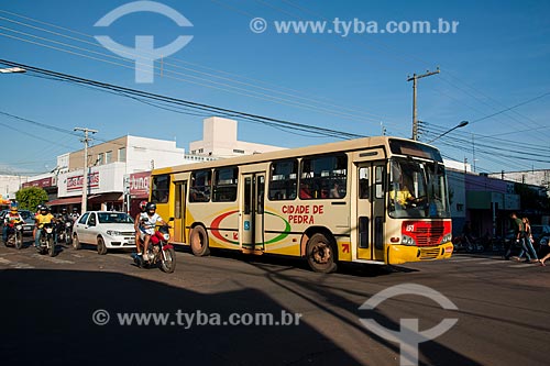  Assunto: Transporte coletivo no centro da cidade de Rondonópolis / Local: Rondonópolis - Mato Grosso (MT) - Brasil / Data: 12/2011 