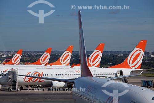  Assunto: Aviões da Gol no Aeroporto Internacional de Brasília Juscelino Kubitschek / Local: Brasília - Distrito Federal (DF) - Brasil / Data: 04/2012 